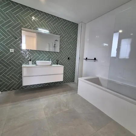 Villa Casa Arendina - Retreat With Heated Pool *