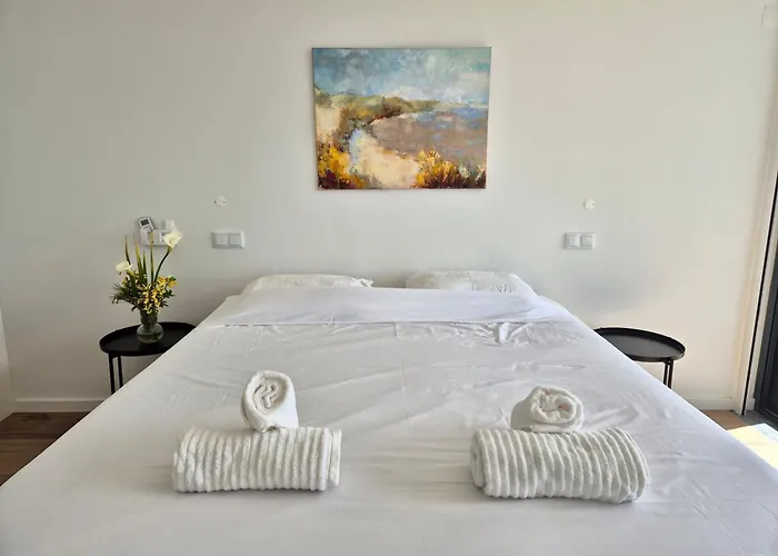 Casa Arendina - Retreat With Heated Pool Alfeizerão