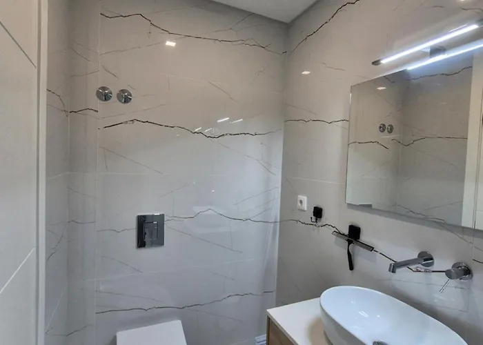 Villa Casa Arendina - Retreat With Heated Pool